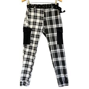 Almost Famous Cargo Jogger Pants Small Black White Plaid Belt Grunge Emo Punk